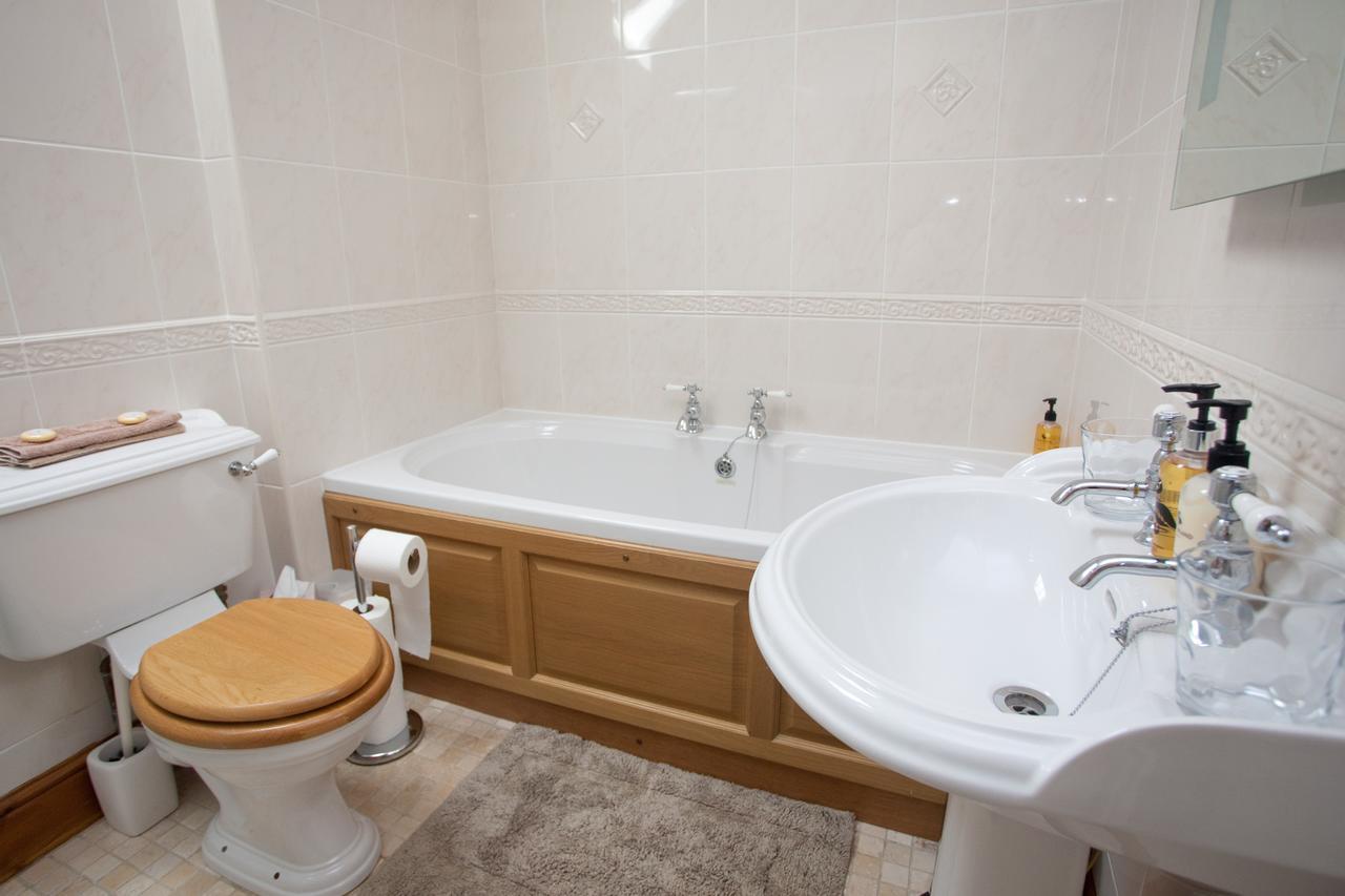 Country Getaway - Tosson Tower Farm Bed & Breakfast Rothbury Room photo